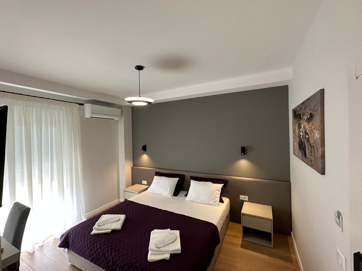 Soin Rooms Tirana Esterno foto