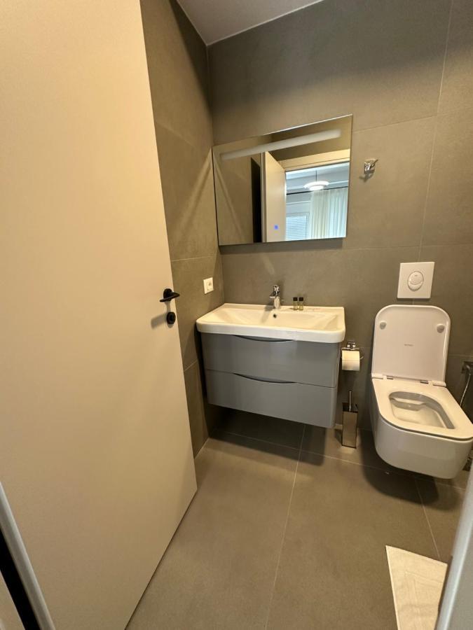 Soin Rooms Tirana Esterno foto