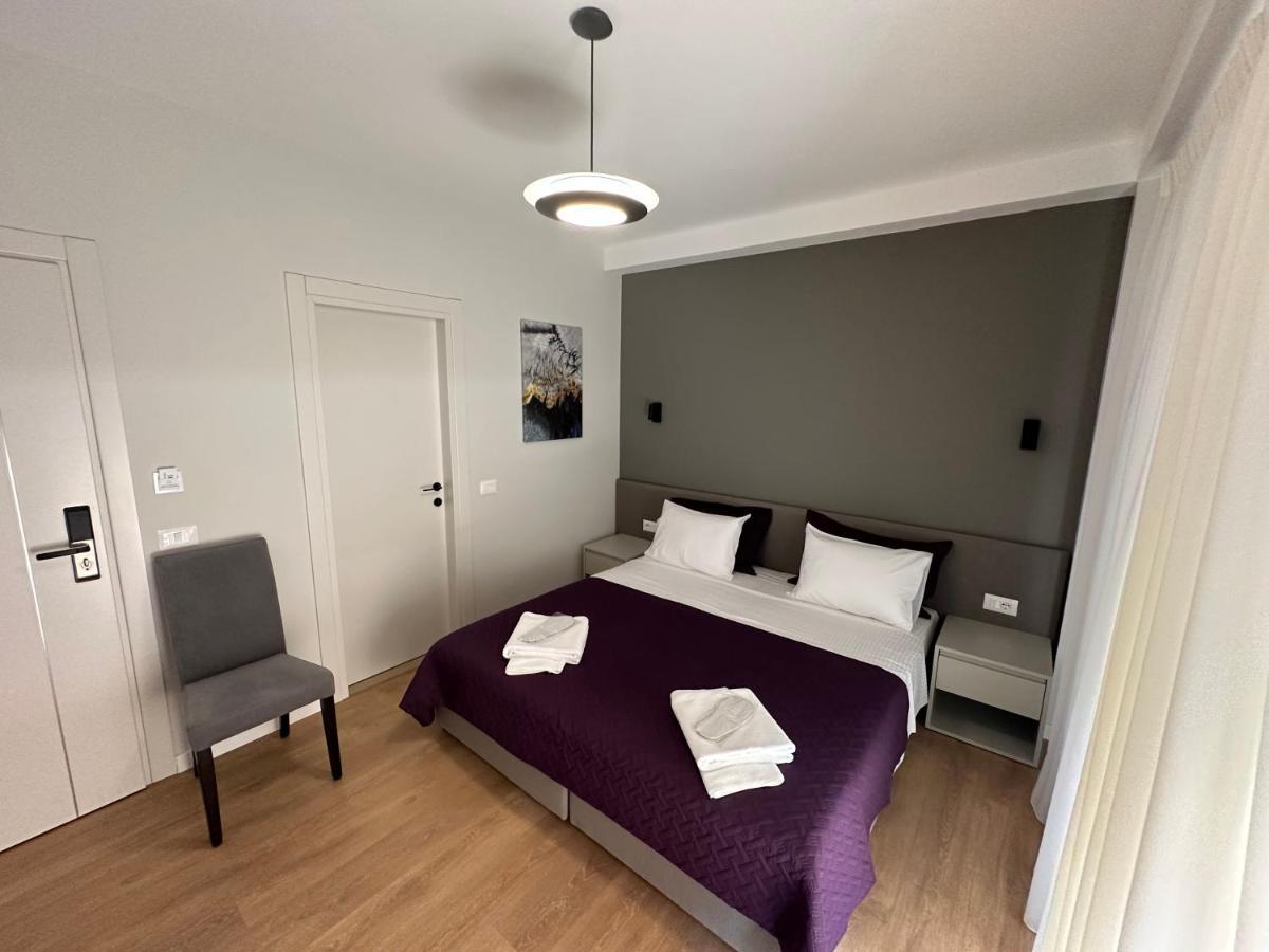 Soin Rooms Tirana Esterno foto