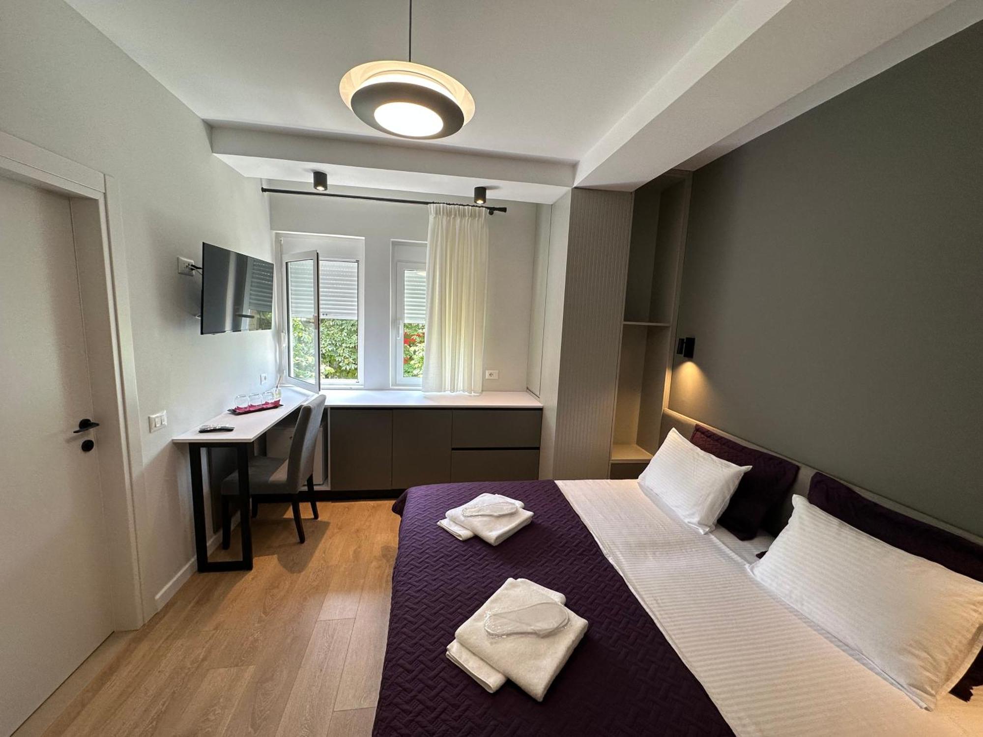 Soin Rooms Tirana Esterno foto