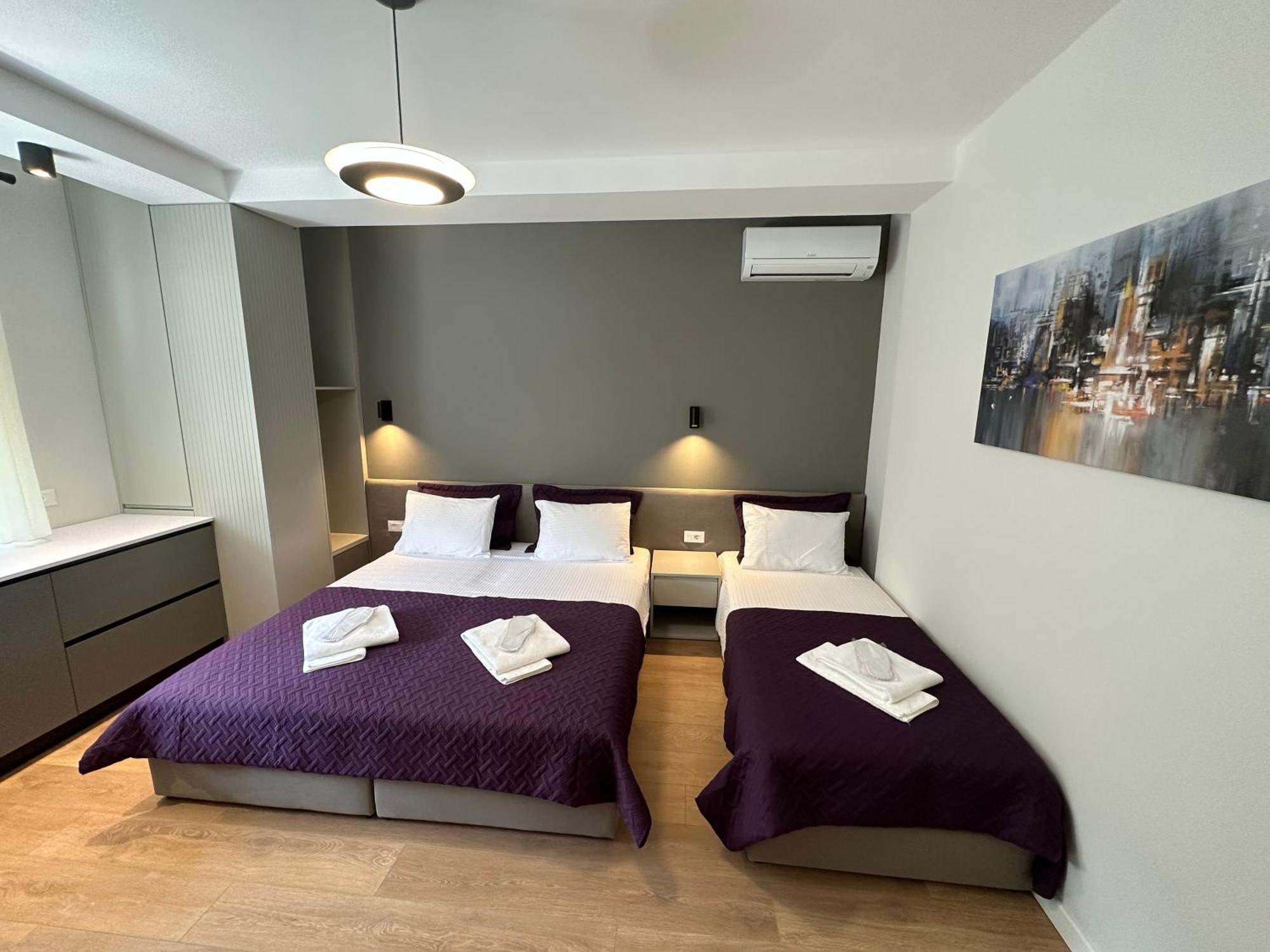 Soin Rooms Tirana Esterno foto